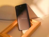 一加手机怎么设置24小时时间显示