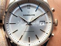 帕玛强尼手表表带断裂或磨损。