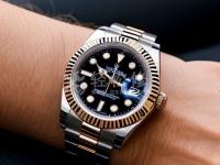 迪奥手表需要手动上弦吗