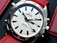 江诗丹顿手表玻璃镜面损坏。