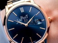 百年灵手表玻璃镜面损坏。