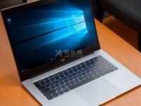 如何在联想笔记本电脑上调整屏幕分辨率？