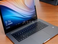 联想笔记本电脑屏幕闪烁的原因是什么？