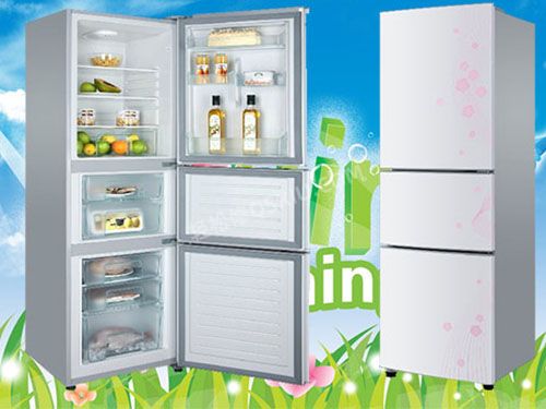 新飞冰箱出水口在哪里