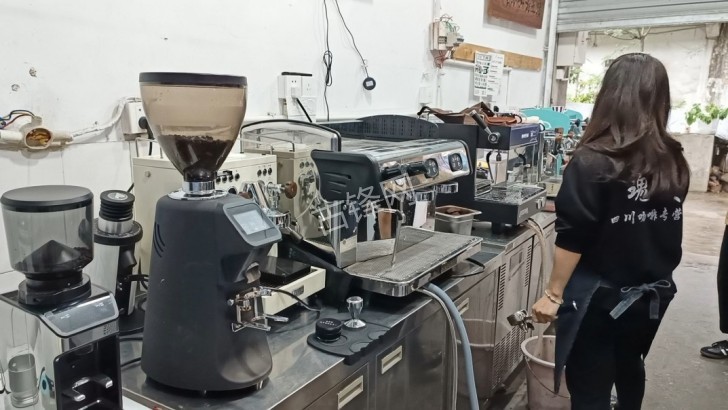 徐州铜山区德龙咖啡机维修电话号码和地址 徐州铜山区德龙咖啡机维修电话号码和地址