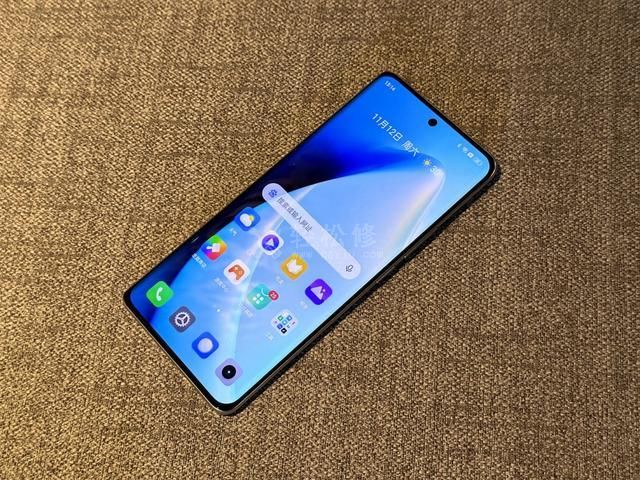 oppo手机摄像头打开黑屏怎么回事