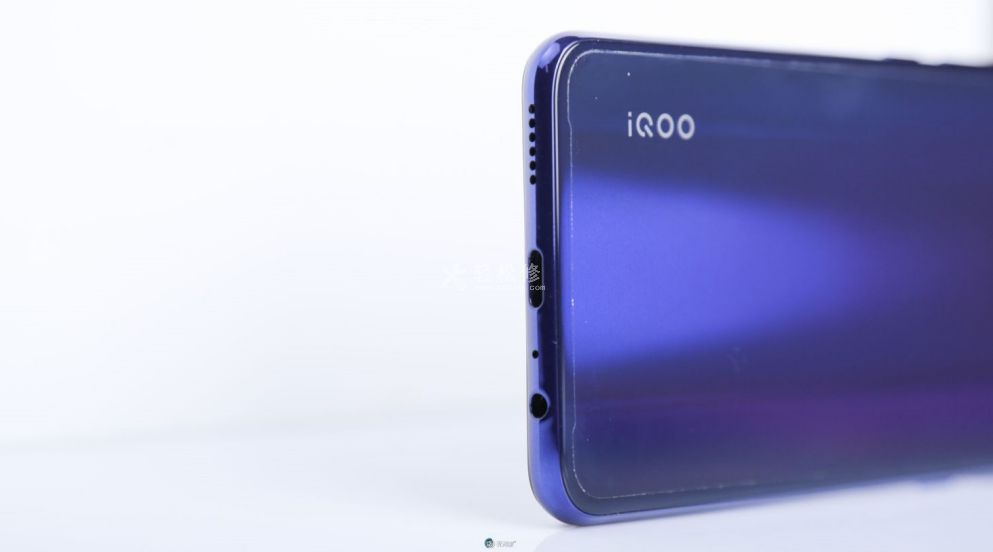 iqoo手机屏幕出现竖条纹怎么办 iqoo手机屏幕出现竖条纹怎么办