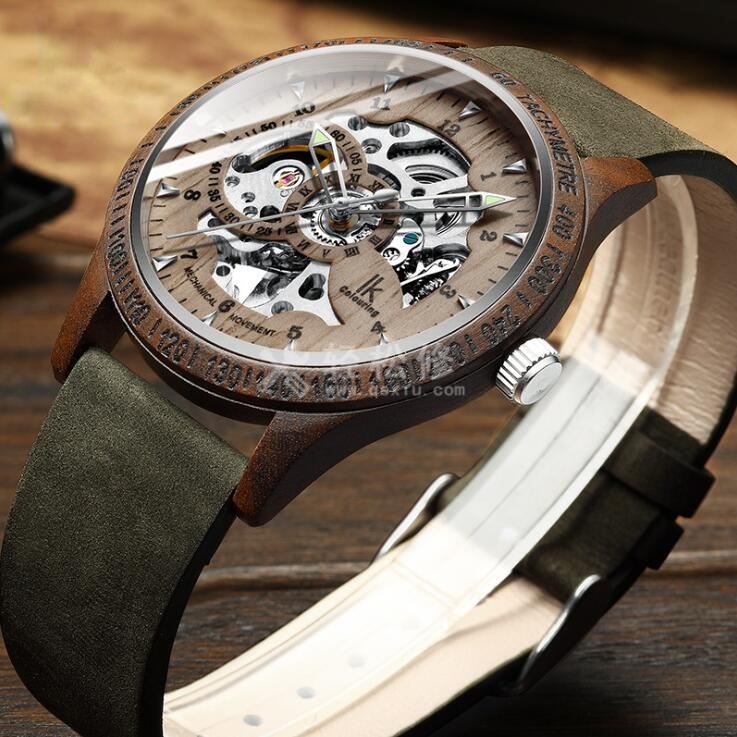 欧米茄手表表带断裂或磨损的修复办法