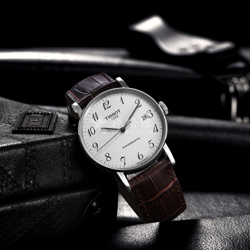 康斯登手表表带链接方法