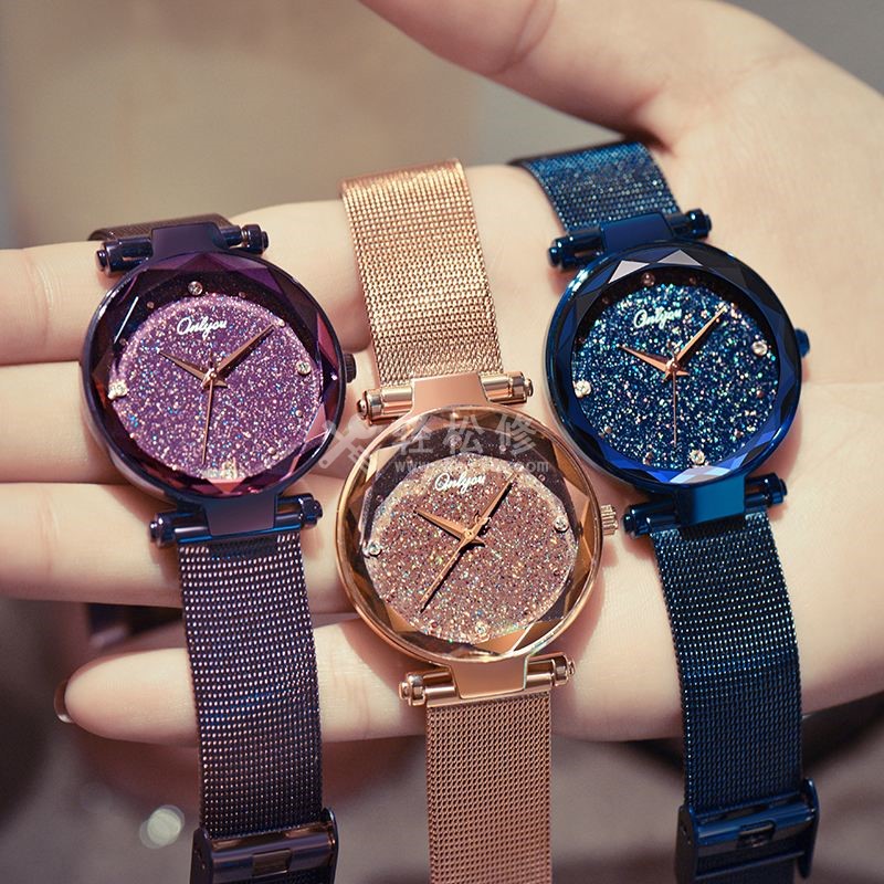 欧米茄手表表带断裂或磨损。 欧米茄手表表带断裂或磨损。