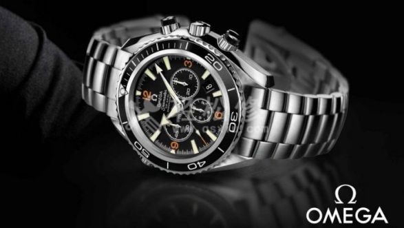 飞亚达手表表带链接方法