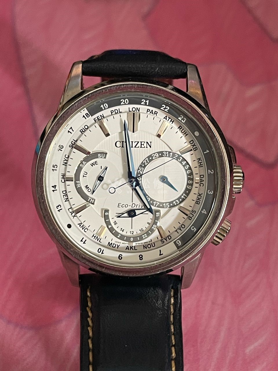 艾戈勒手表表冠拧不动是什么原因